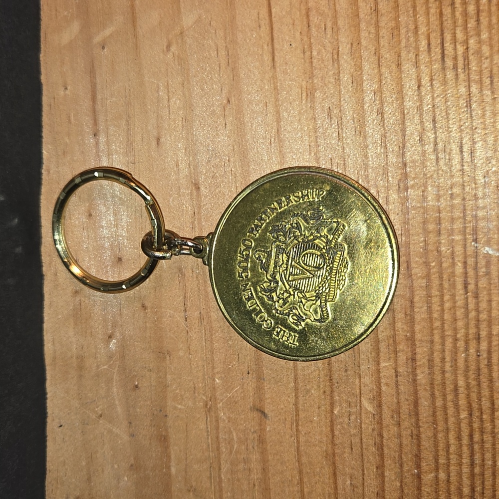 SEAGRAMS VO GOLDEN 50/50 PARTNER 50 YEAR BRASS PERPETUAL DIAL CALENDAR KEYRING